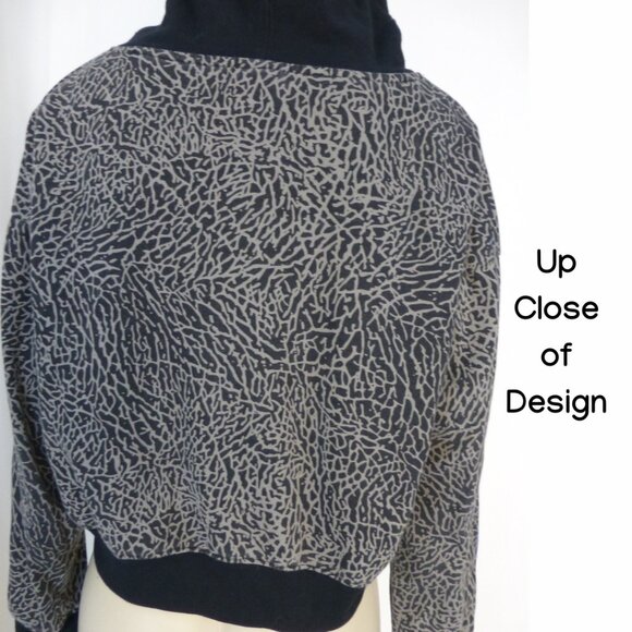 Golden State Warriors Cropped Hooded Sweater - Picture 9 of 13